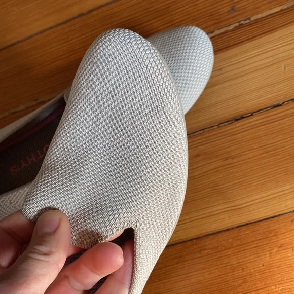 Rothy's Loafers | Tan & Cream Texture | Rounded Toe Flats | Size 8 - Picture 4 of 11